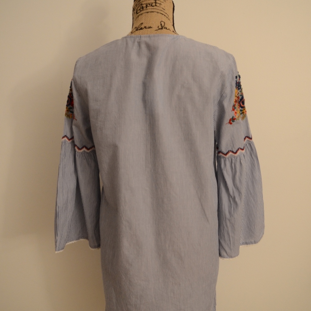 Embroidered Detailed Dress - Picture 7 of 8